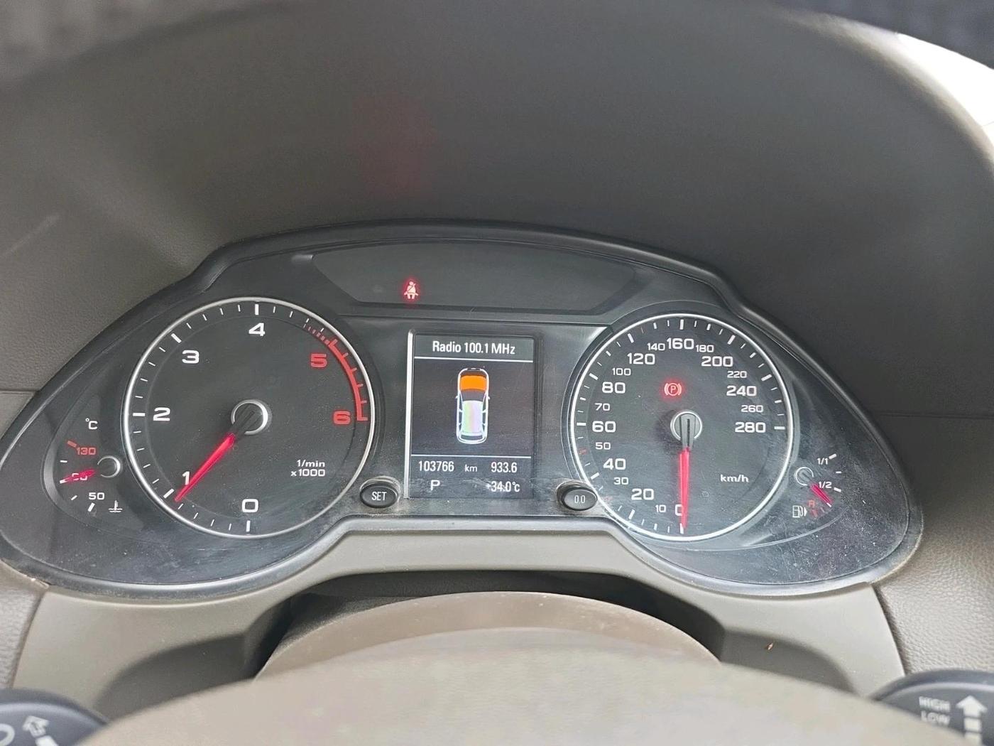 2015 Audi Q5 30 TDI PREMIUM, Diesel, Automatic, 1,03,766 km, interior