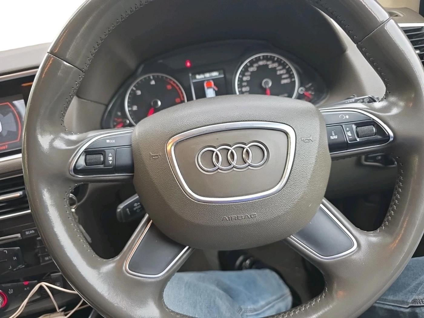 2015 Audi Q5 30 TDI PREMIUM, Diesel, Automatic, 1,03,766 km, interior