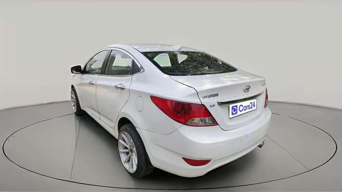 2014 Hyundai Verna FLUIDIC 1.6 CRDI SX, Diesel, Manual, 1,43,621 km, exterior