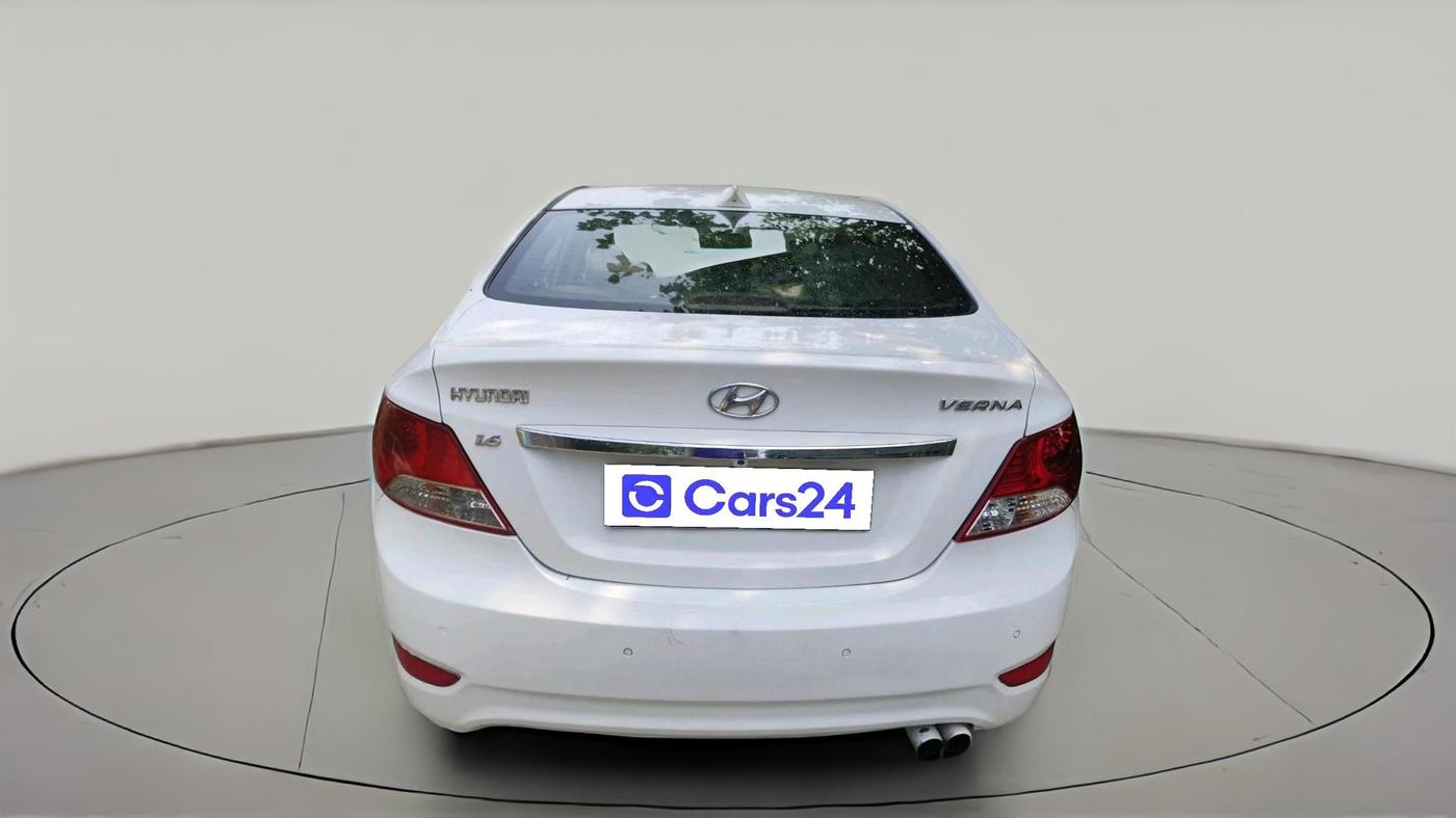 2014 Hyundai Verna FLUIDIC 1.6 CRDI SX, Diesel, Manual, 1,43,621 km, exterior