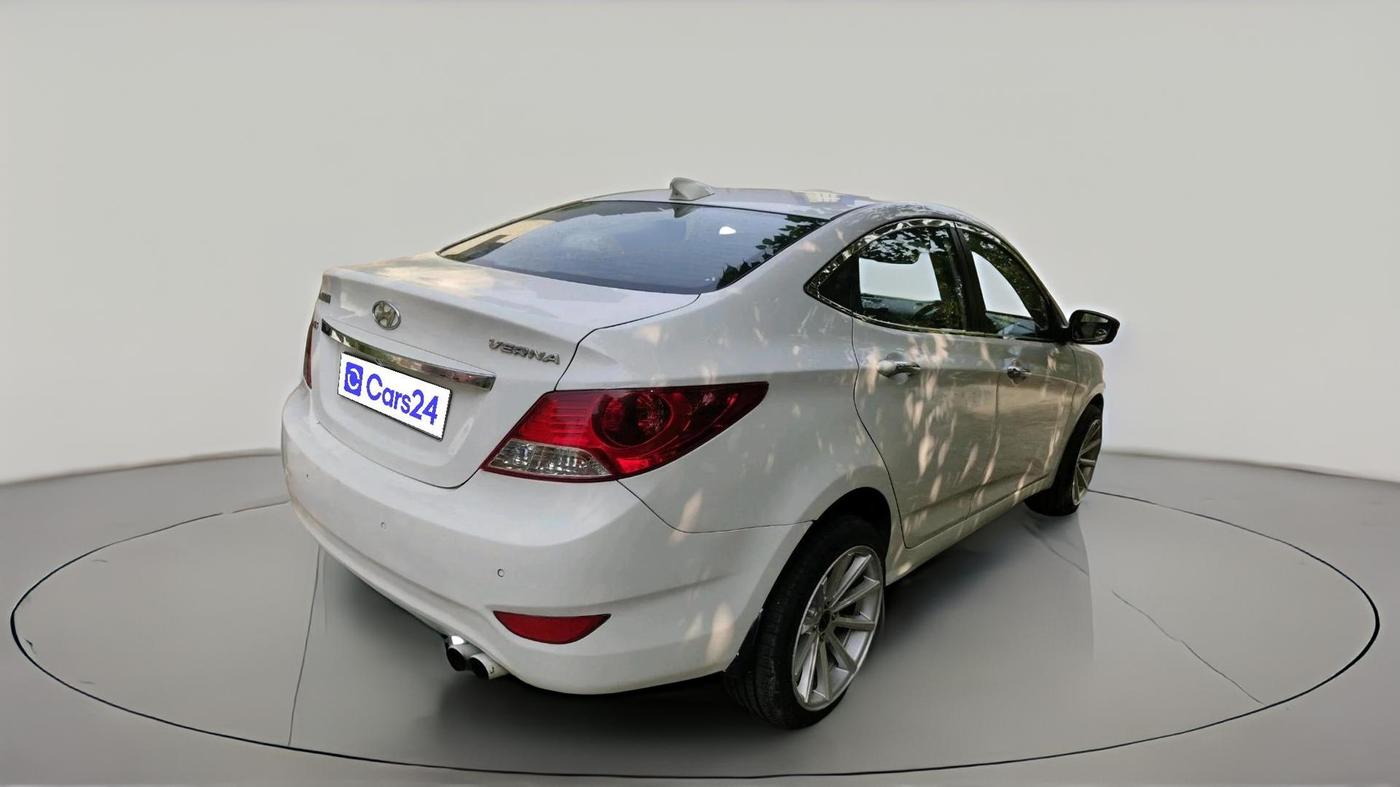 2014 Hyundai Verna FLUIDIC 1.6 CRDI SX, Diesel, Manual, 1,43,621 km, exterior