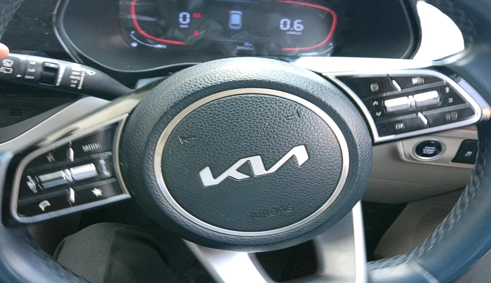 2022 KIA CARENS LUXURY PLUS 1.4 PETROL 7 STR, Petrol, Manual, 32,652 km, interior