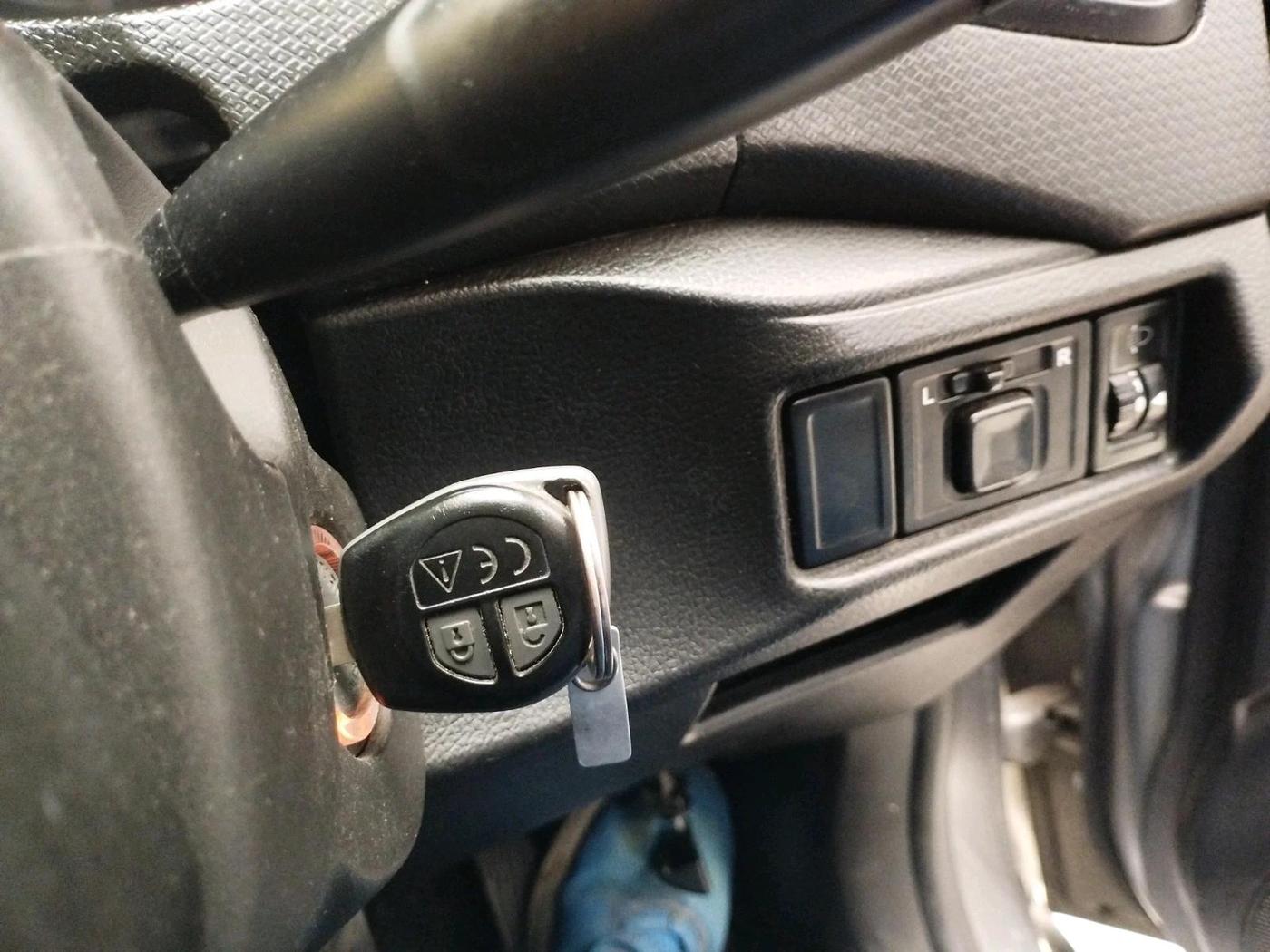2021 Maruti Vitara Brezza LXI, Petrol, Manual, 29,975 km, interior