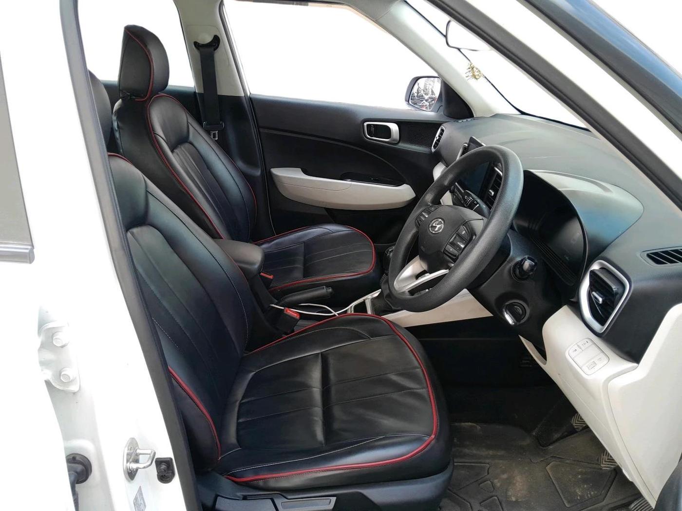 2023 Hyundai VENUE S(O) 1.2, Petrol, Manual, 41,480 km, interior