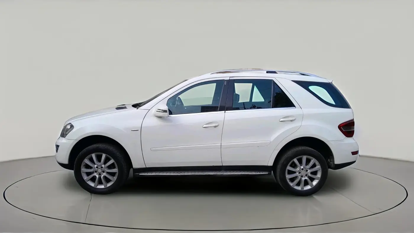 2011 Mercedes Benz Ml Class 350 CDI, Diesel, Automatic, 1,80,000 km, exterior
