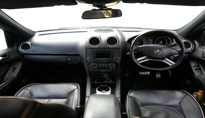 2011 Mercedes Benz Ml Class 350 CDI, Diesel, Automatic, 1,79,776 km, interior