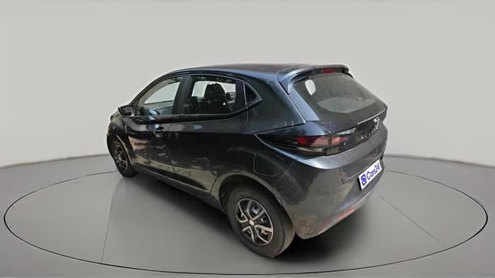 2020 Tata ALTROZ XE DIESEL, Diesel, Manual, 1,35,393 km, exterior