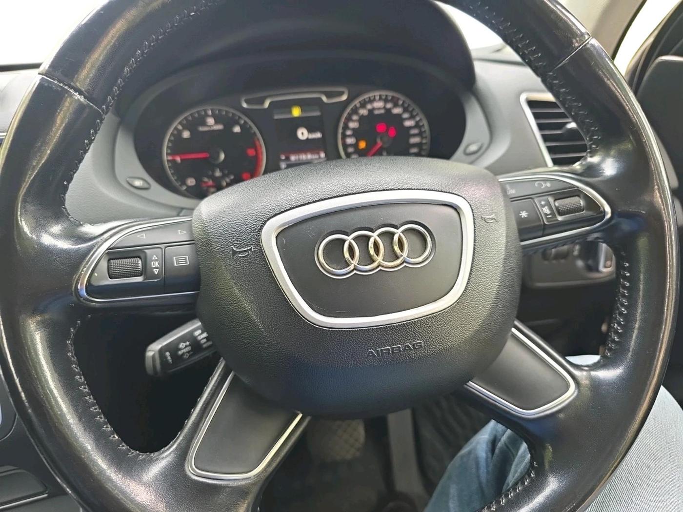 2013 Audi Q3 2.0 QUATTRO TDI AT, Diesel, Automatic, 94,888 km, interior