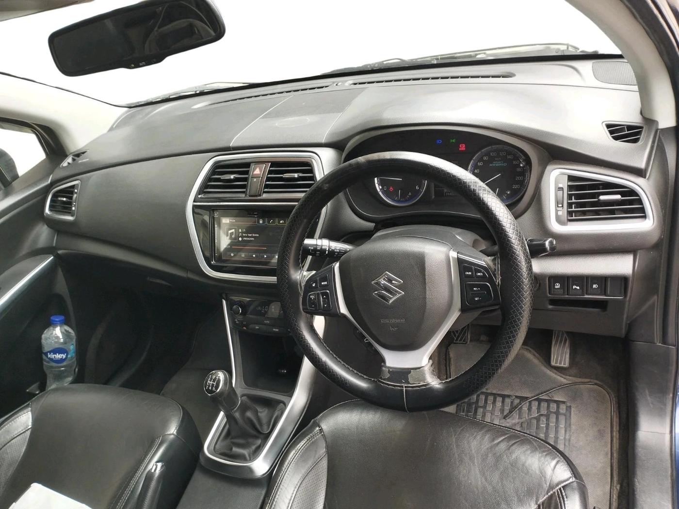 2017 Maruti S Cross ALPHA 1.3, Diesel, Manual, 2,44,026 km, interior