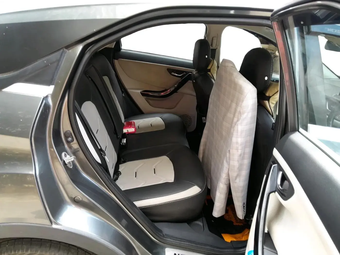 2022 Tata NEXON XZ PLUS PETROL, Petrol, Manual, 25,519 km, interior