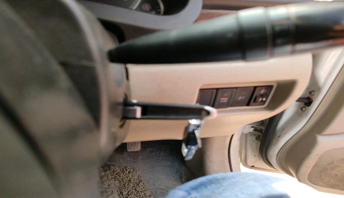 2013 Maruti Swift Dzire VDI, Diesel, Manual, 1,87,960 km, interior