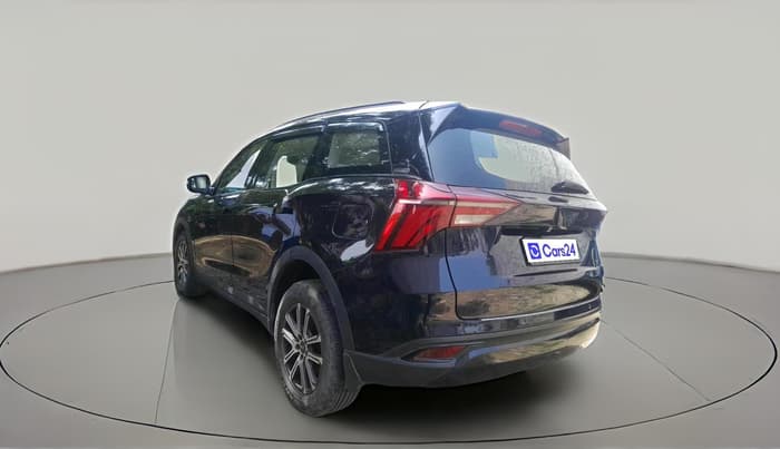 2022 Mahindra XUV700 AX 7 LUXURY P AT 7 STR, Petrol, Automatic, 27,900 km, exterior