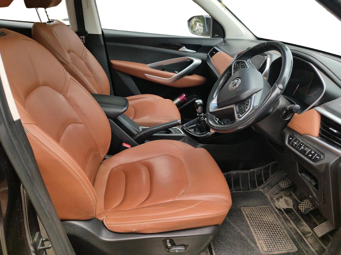 2020 MG HECTOR PLUS SHARP 2.0 DIESEL TURBO MT 6-STR, Diesel, Manual, 97,344 km, interior