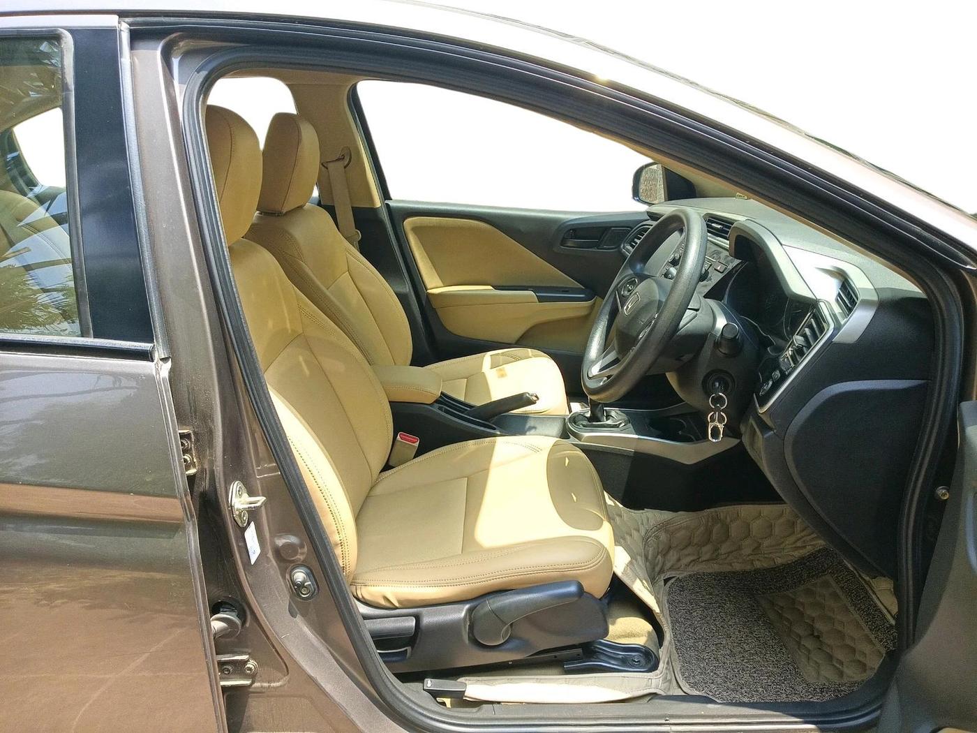 2016 Honda City 1.5L I-DTEC SV, Diesel, Manual, 80,105 km, interior