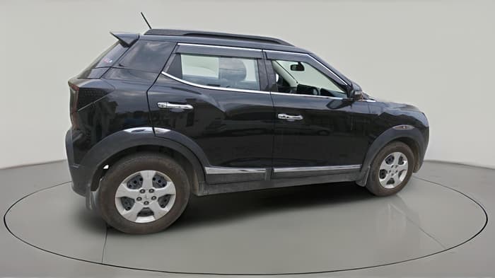 2025 Mahindra XUV 3XO MX2 Pro 1.2 L TCMPFi, Petrol, Manual, 12,701 km, exterior