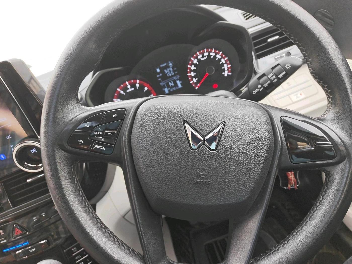2025 Mahindra XUV 3XO MX2 Pro 1.2 L TCMPFi, Petrol, Manual, 12,701 km, interior