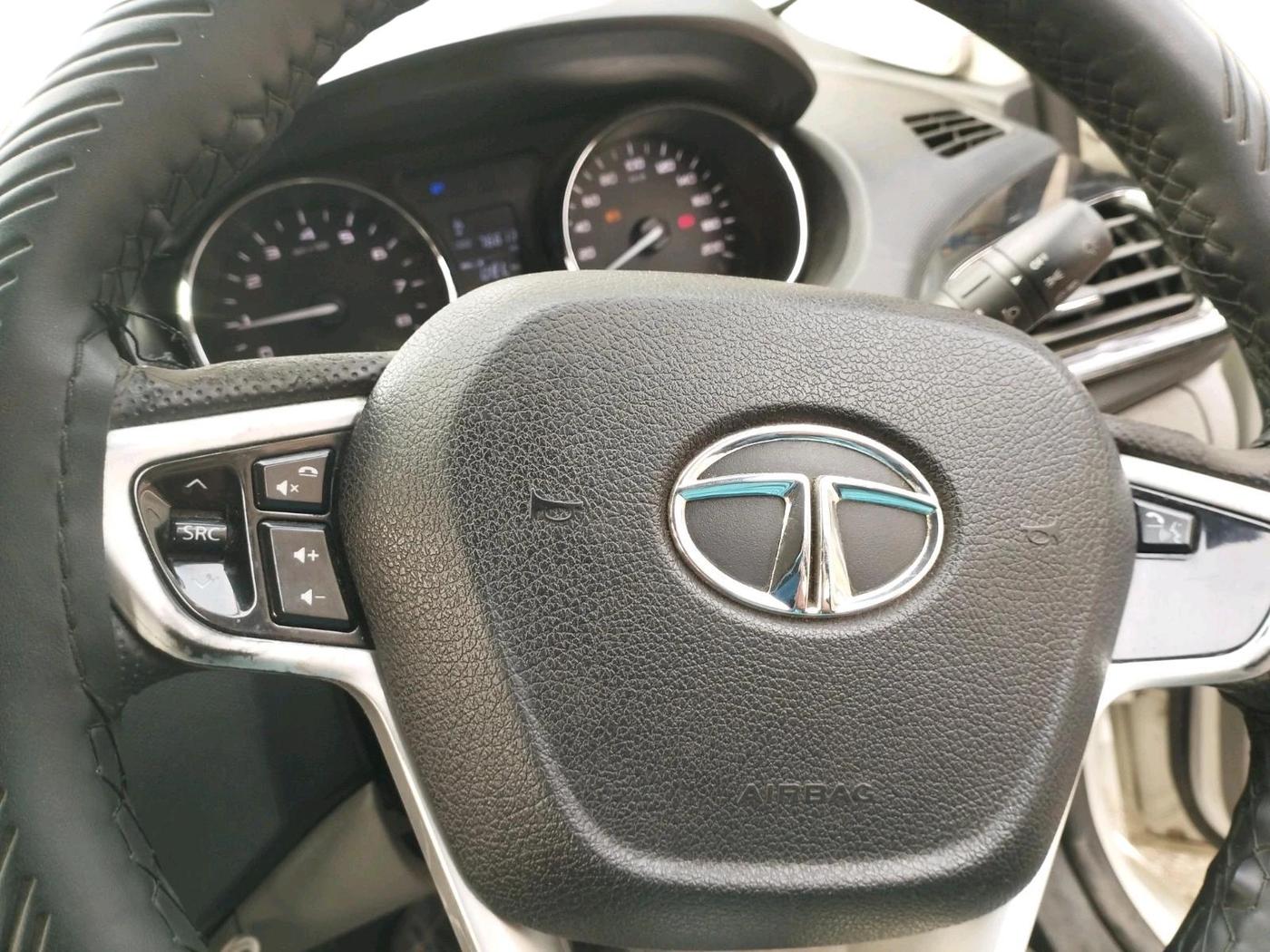 2017 Tata Tiago XZ PETROL, CNG, Manual, 76,613 km, interior