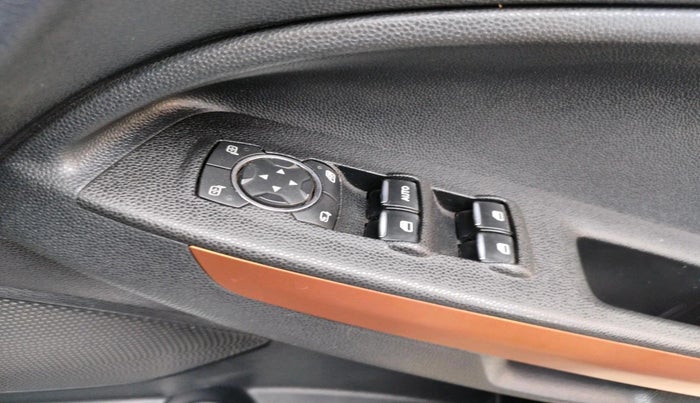 2020 Ford Ecosport TITANIUM 1.5L SPORTS(SUNROOF) DIESEL, Diesel, Manual, 1,05,204 km, interior