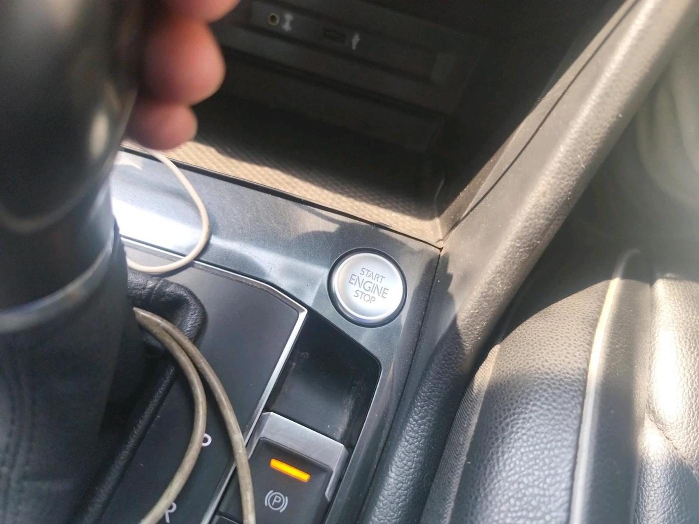 2017 Volkswagen TIGUAN HIGHLINE TDI AT, Diesel, Automatic, 1,18,197 km, interior