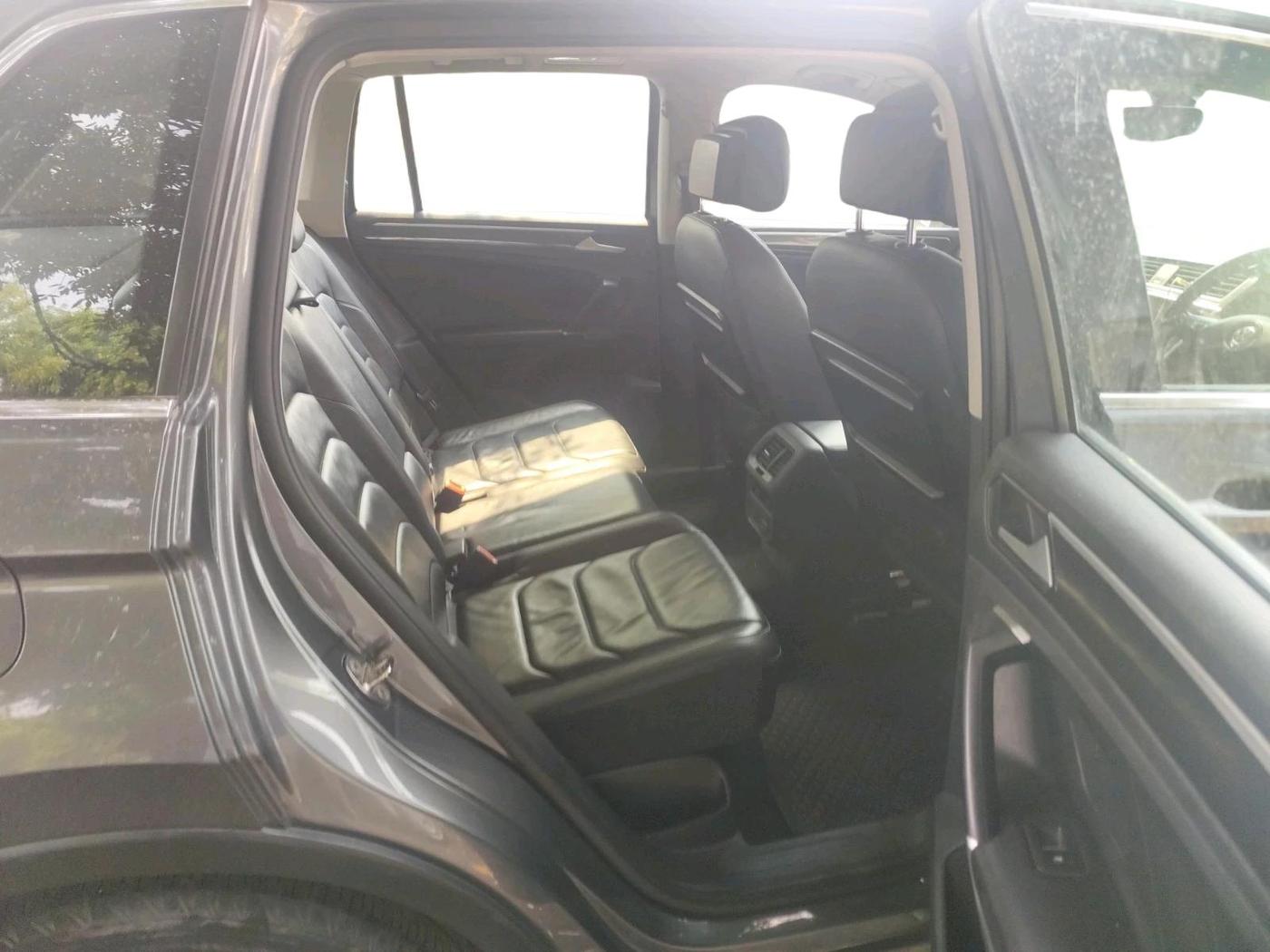 2017 Volkswagen TIGUAN HIGHLINE TDI AT, Diesel, Automatic, 1,18,197 km, interior