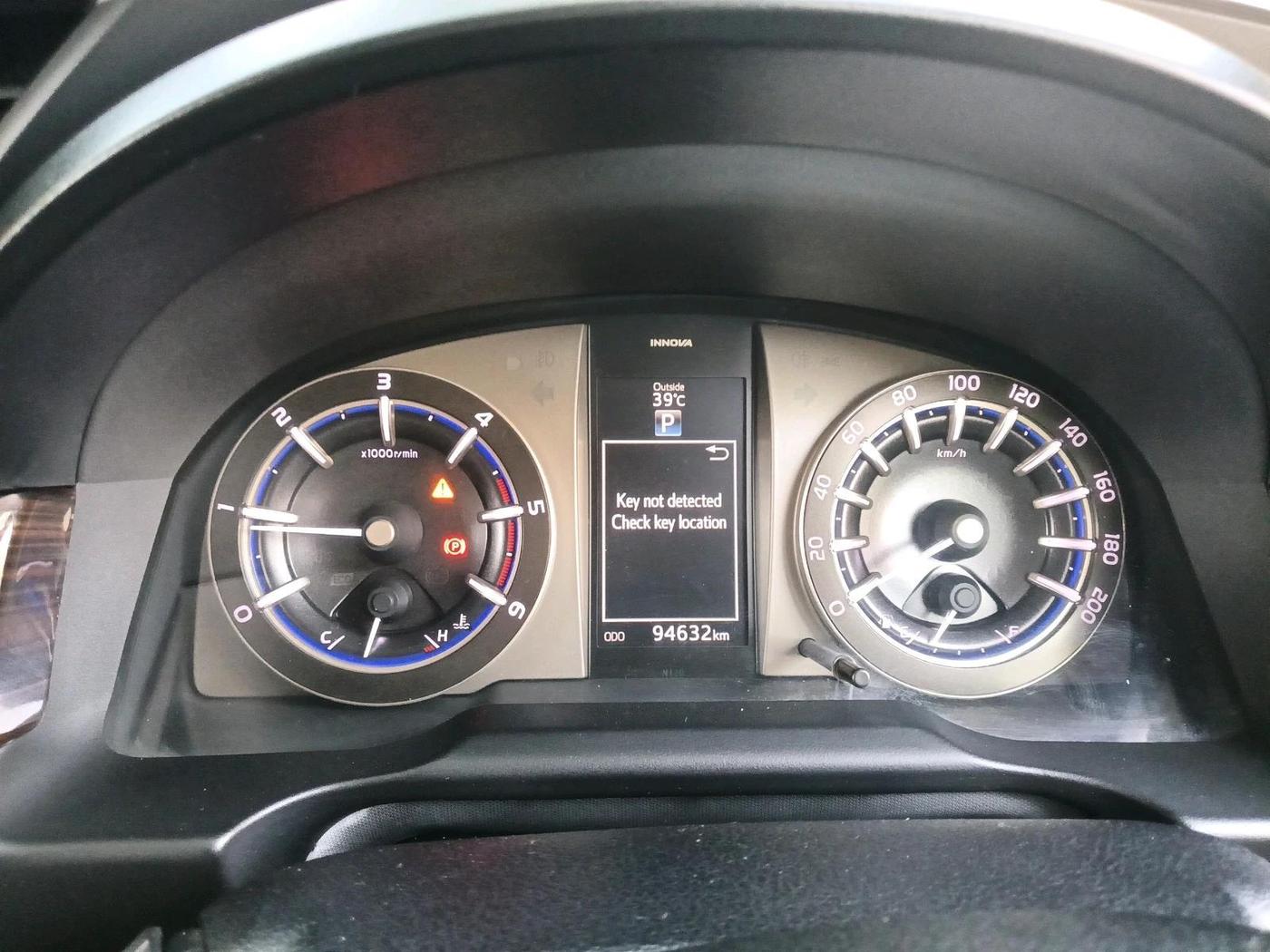 2017 Toyota Innova Crysta 2.8 ZX AT 7 STR, Diesel, Automatic, 94,632 km, interior