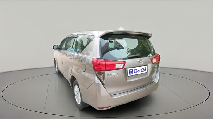 2017 Toyota Innova Crysta 2.4 VX 7 STR, Diesel, Manual, 1,14,383 km, exterior