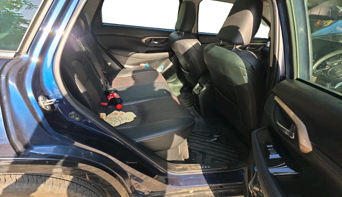 2023 Maruti Grand Vitara ALPHA SMART HYBRID AT, Petrol, Automatic, 16,278 km, interior