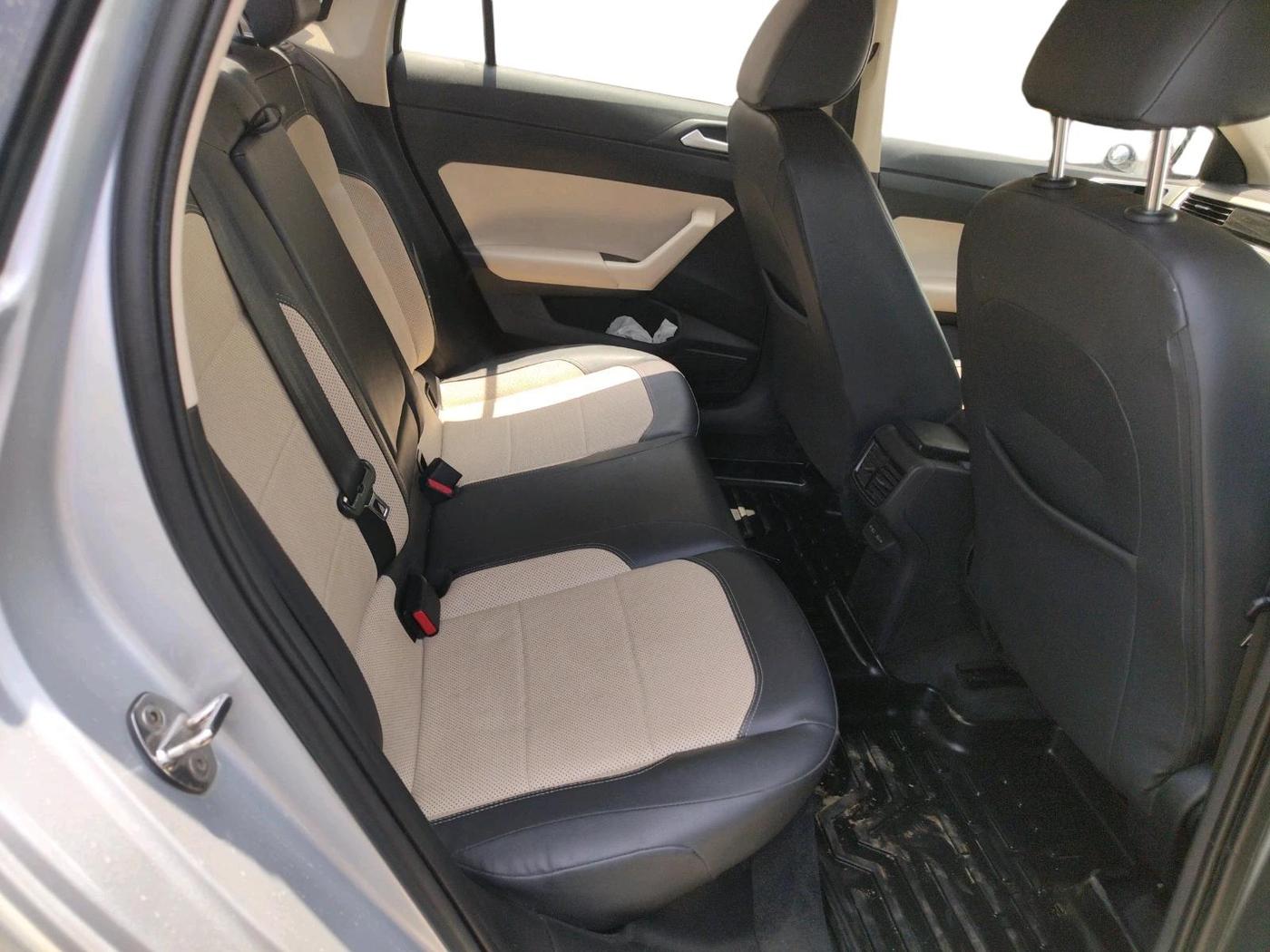 2022 Volkswagen VIRTUS TOPLINE TSI 1.0 MT, Petrol, Manual, 49,442 km, interior