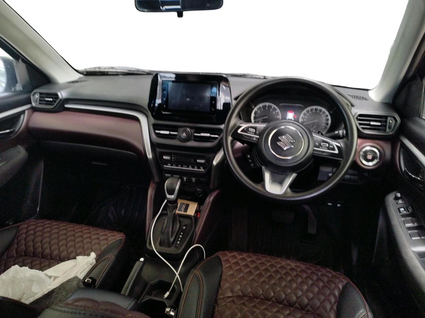 2025 Maruti Grand Vitara DELTA SMART HYBRID AT, Petrol, Automatic, 17,708 km, interior