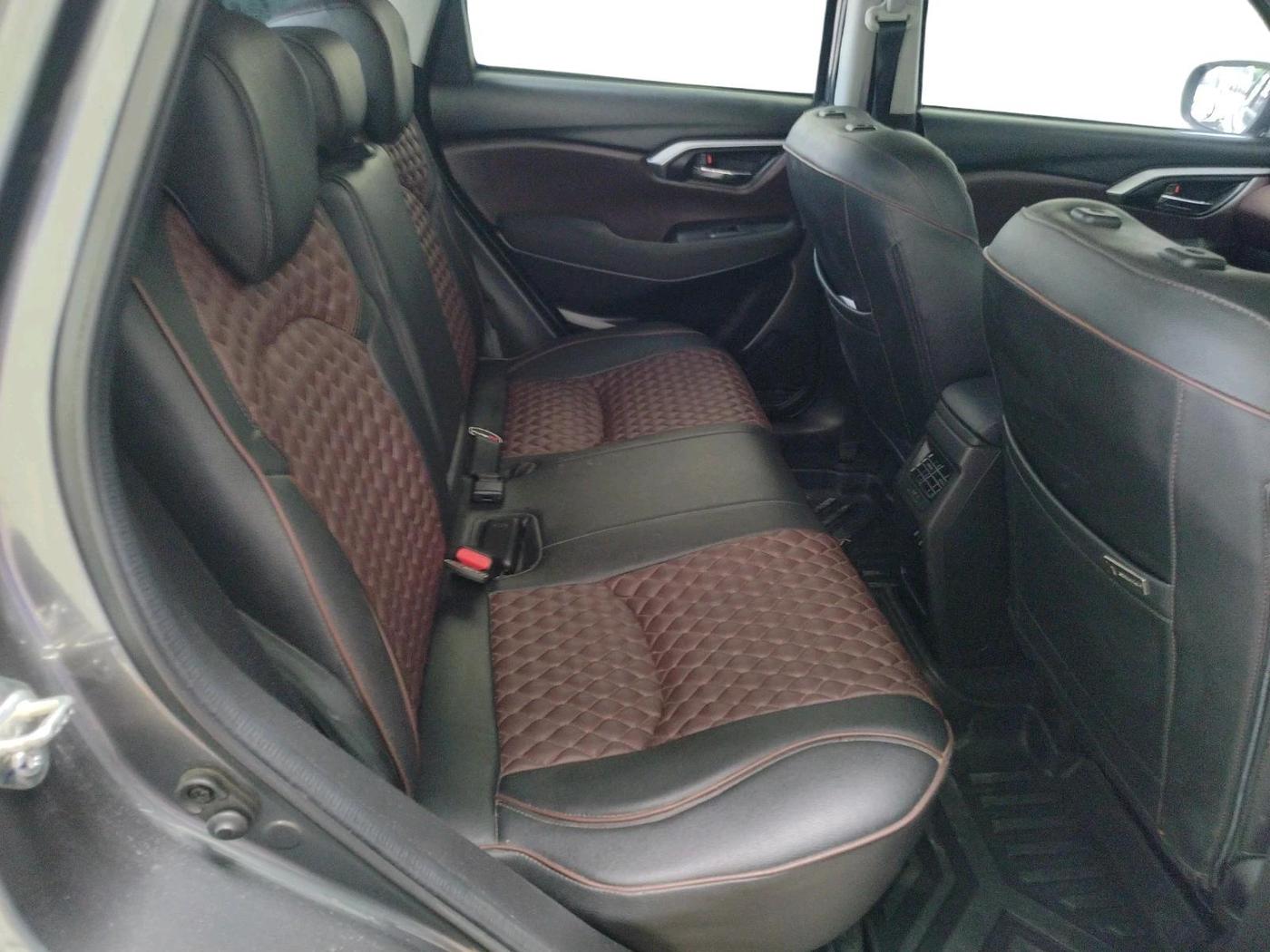 2025 Maruti Grand Vitara DELTA SMART HYBRID AT, Petrol, Automatic, 17,708 km, interior