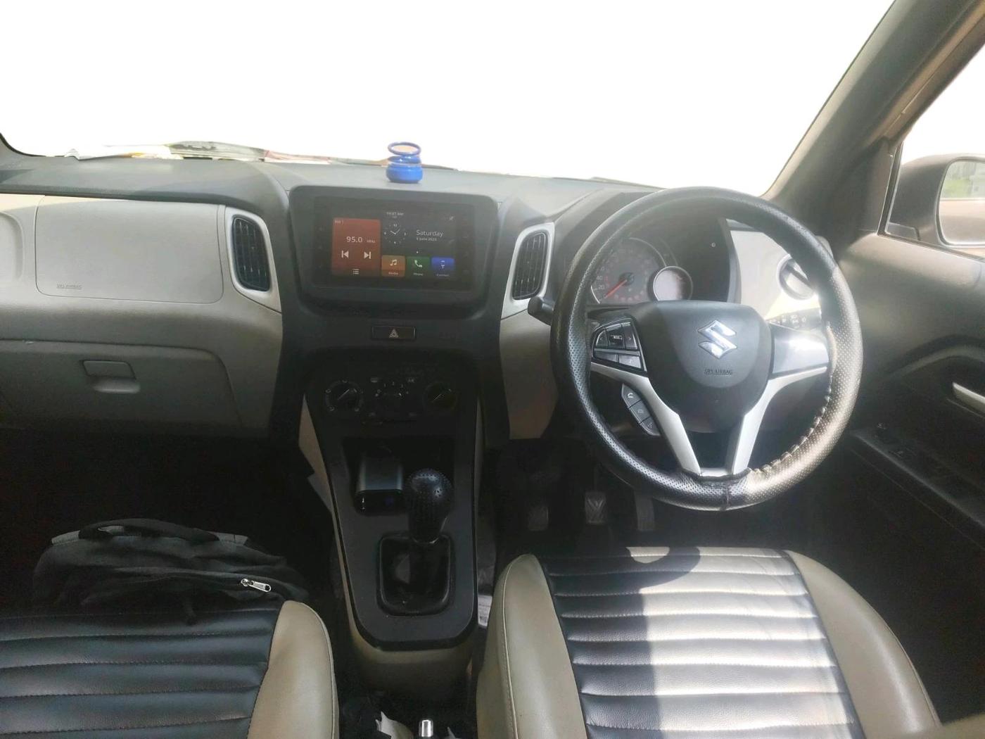 2019 Maruti New Wagon-R ZXI 1.2, Petrol, Manual, 1,24,104 km, interior