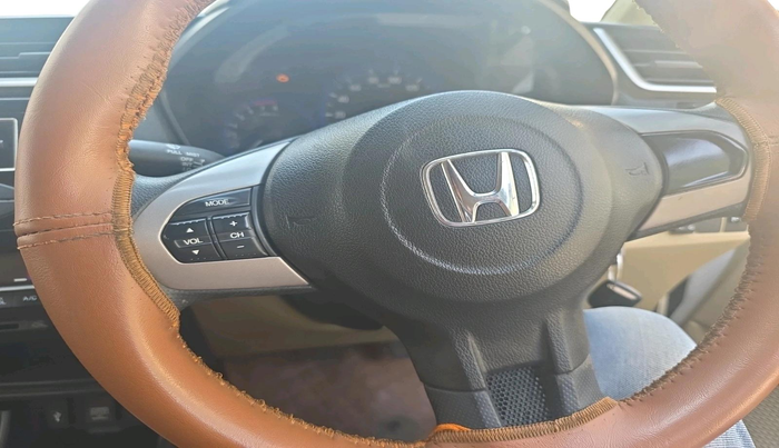 2017 Honda Amaze 1.2L I-VTEC S, CNG, Manual, 93,296 km, interior