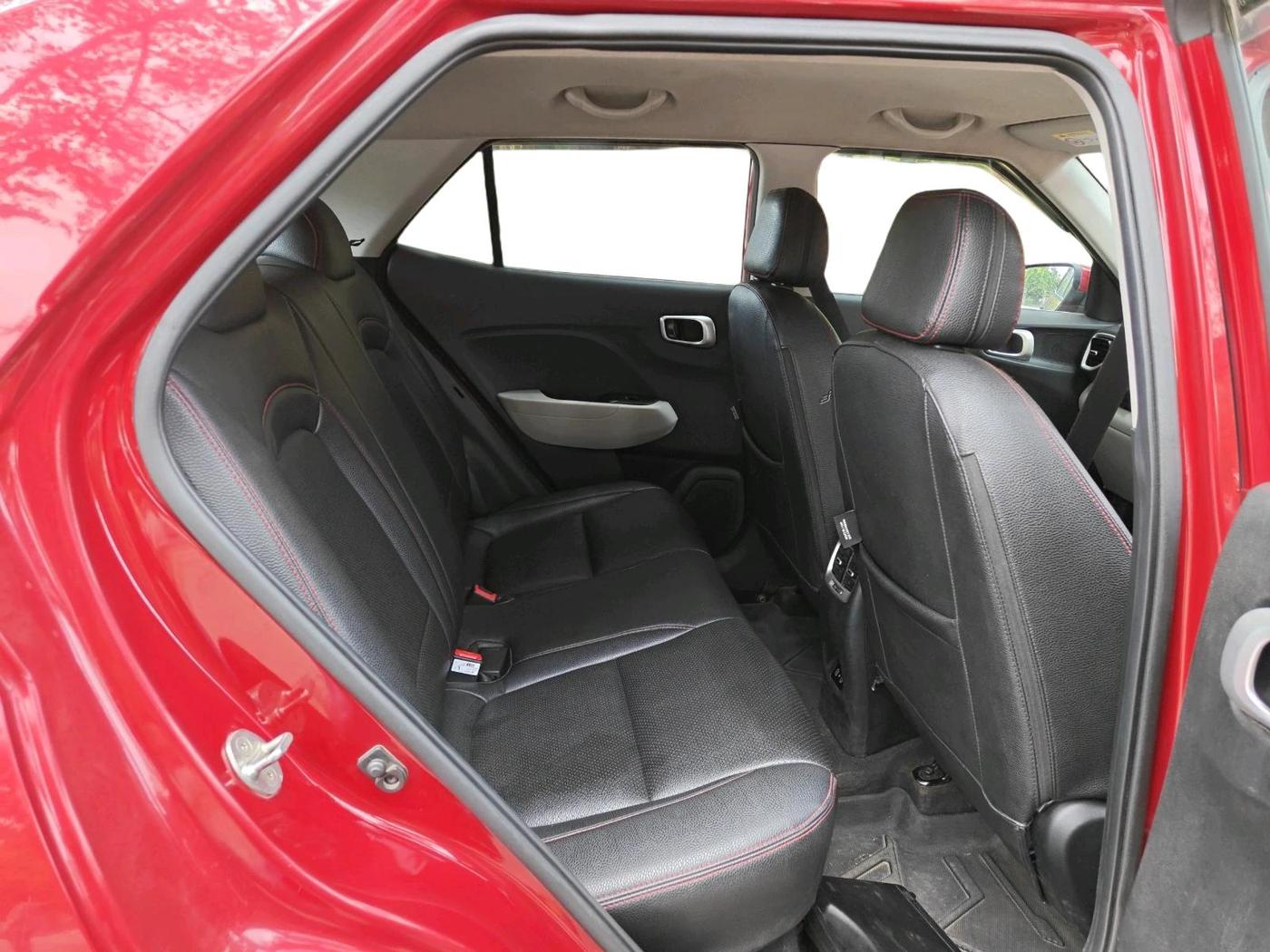 2022 Hyundai VENUE S 1.2, Petrol, Manual, 25,446 km, interior