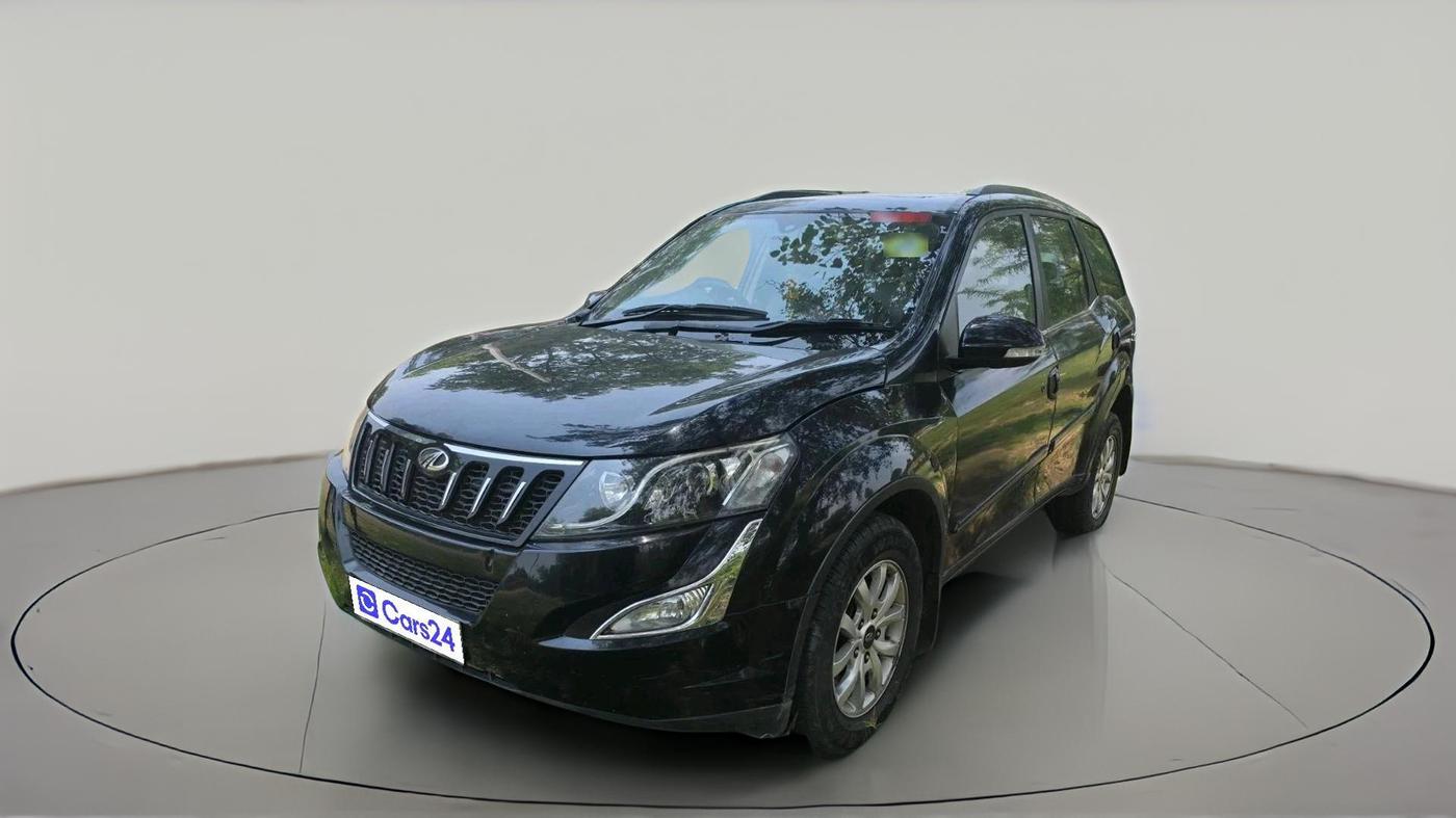 2015 Mahindra XUV500 W10, Diesel, Manual, 1,27,354 km, exterior