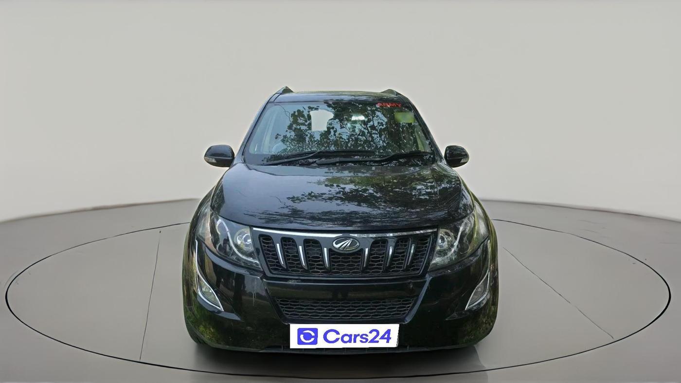 2015 Mahindra XUV500 W10, Diesel, Manual, 1,27,354 km, exterior