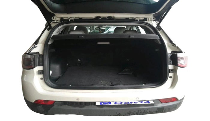 2020 Jeep Compass LIMITED PLUS 2.0 DIESEL 4X4 AT, Diesel, Automatic, 1,19,405 km, exterior