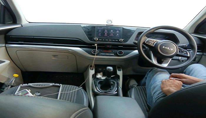 2022 KIA CARENS PRESTIGE 1.5 PETROL 7 STR, Petrol, Manual, 47,391 km, interior
