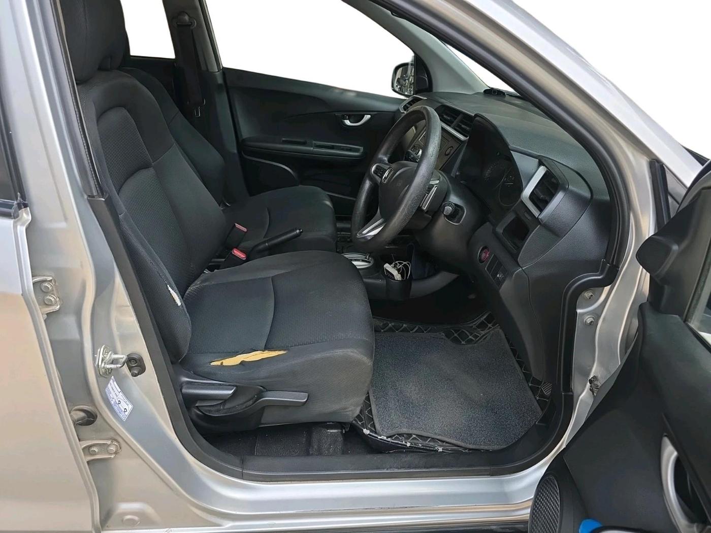 2019 Honda BR-V 1.5L I-VTEC V CVT, Petrol, Automatic, 94,172 km, interior