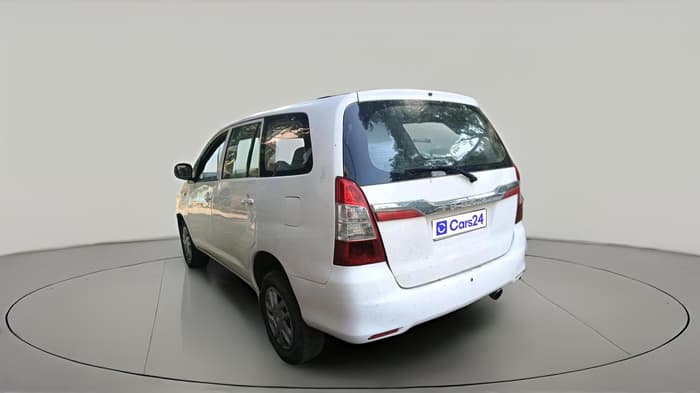 2012 Toyota Innova 2.5 G2 8STR, Diesel, Manual, 2,49,247 km, exterior