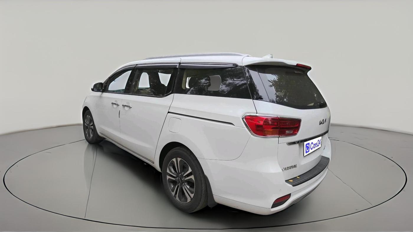 2022 KIA CARNIVAL LIMOUSINE PLUS 2.2 7 STR, Diesel, Automatic, 1,10,051 km, exterior