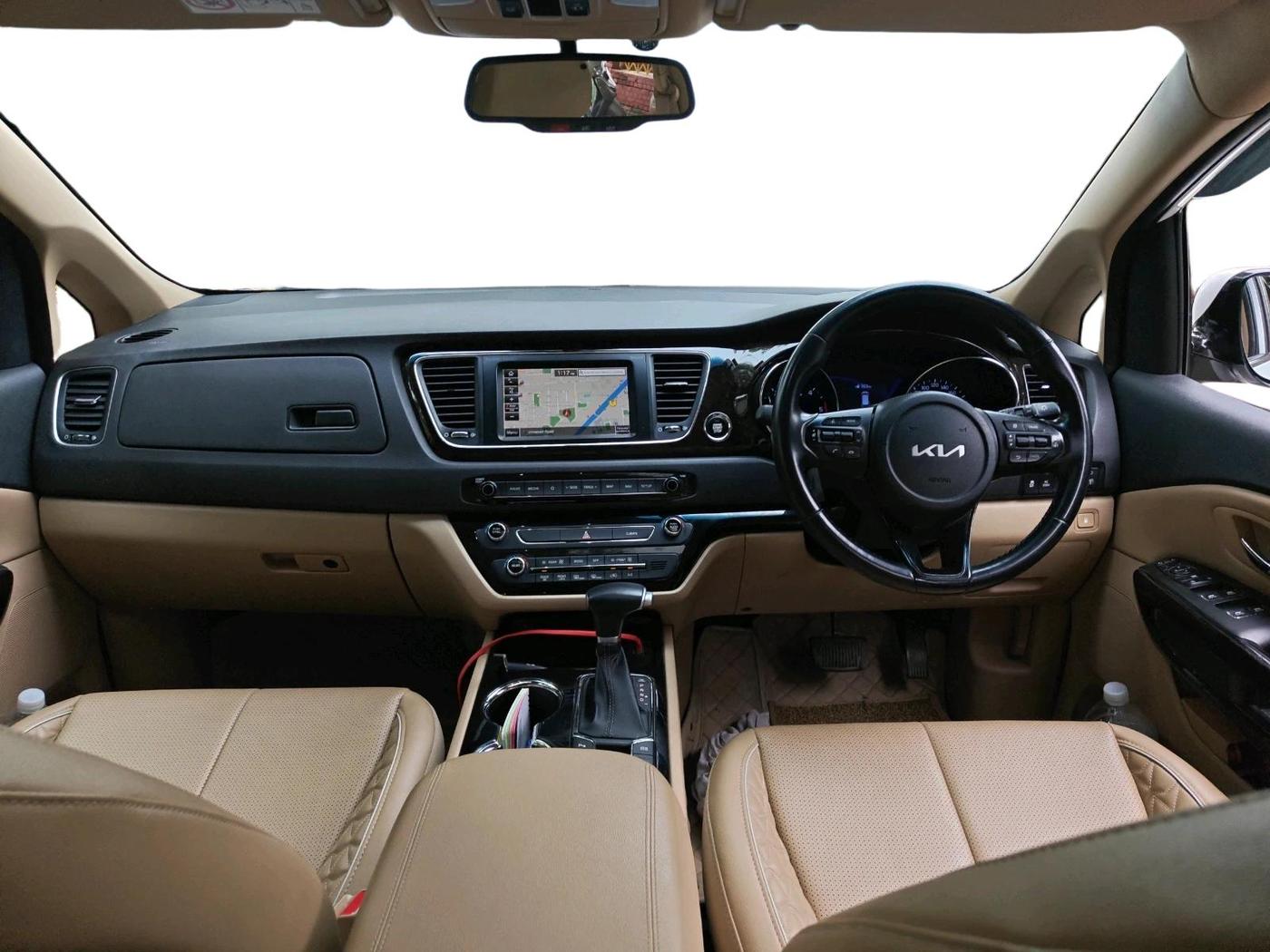 2022 KIA CARNIVAL LIMOUSINE PLUS 2.2 7 STR, Diesel, Automatic, 1,10,051 km, interior