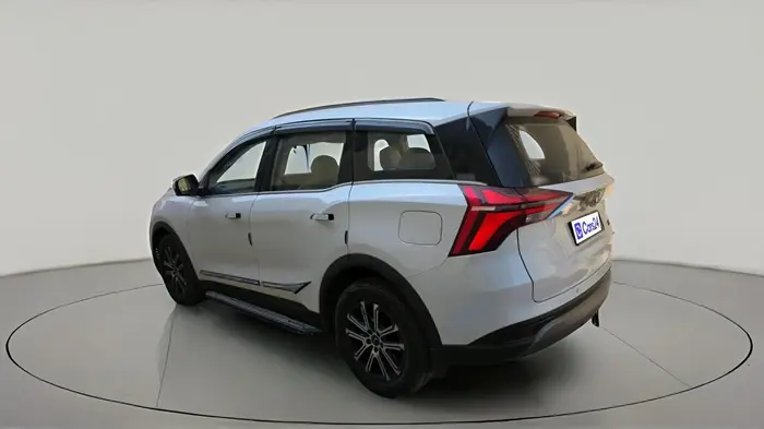 2023 Mahindra XUV700 AX 7 LUXURY P AT 7 STR, Petrol, Automatic, 40,793 km, exterior