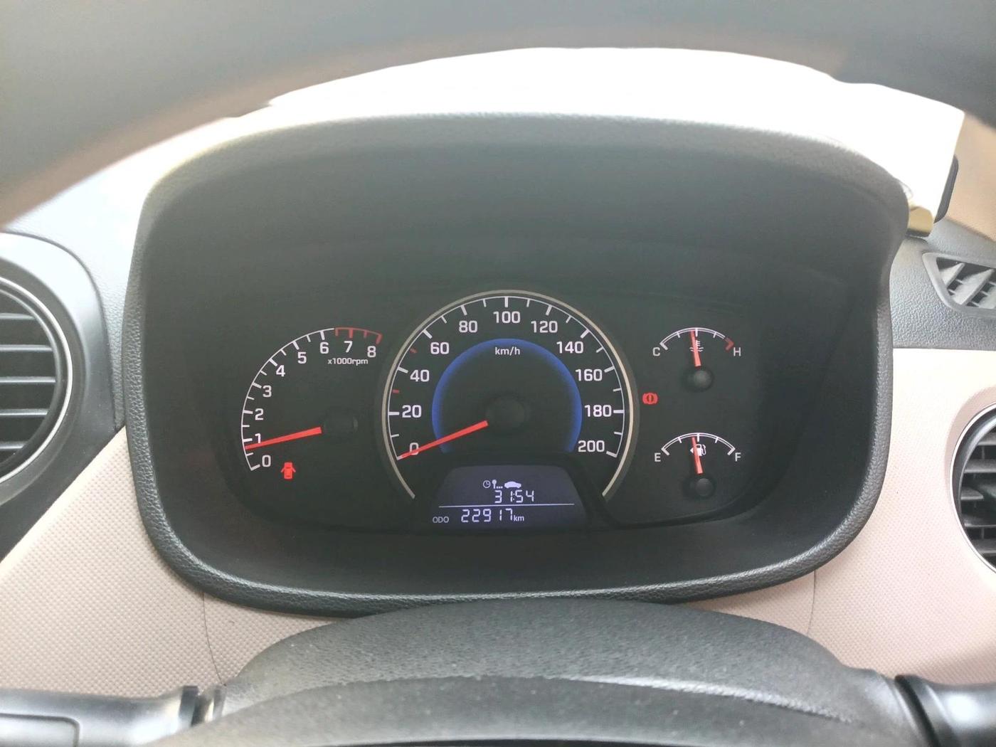 2018 Hyundai Grand i10 MAGNA 1.2 KAPPA VTVT, Petrol, Manual, 22,917 km, interior