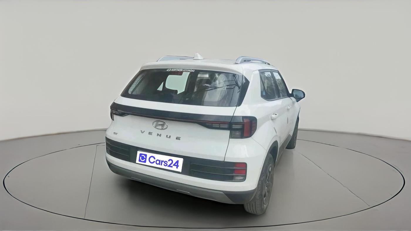 2024 Hyundai VENUE SX 1.2 PETROL, Petrol, Manual, 23,923 km, exterior