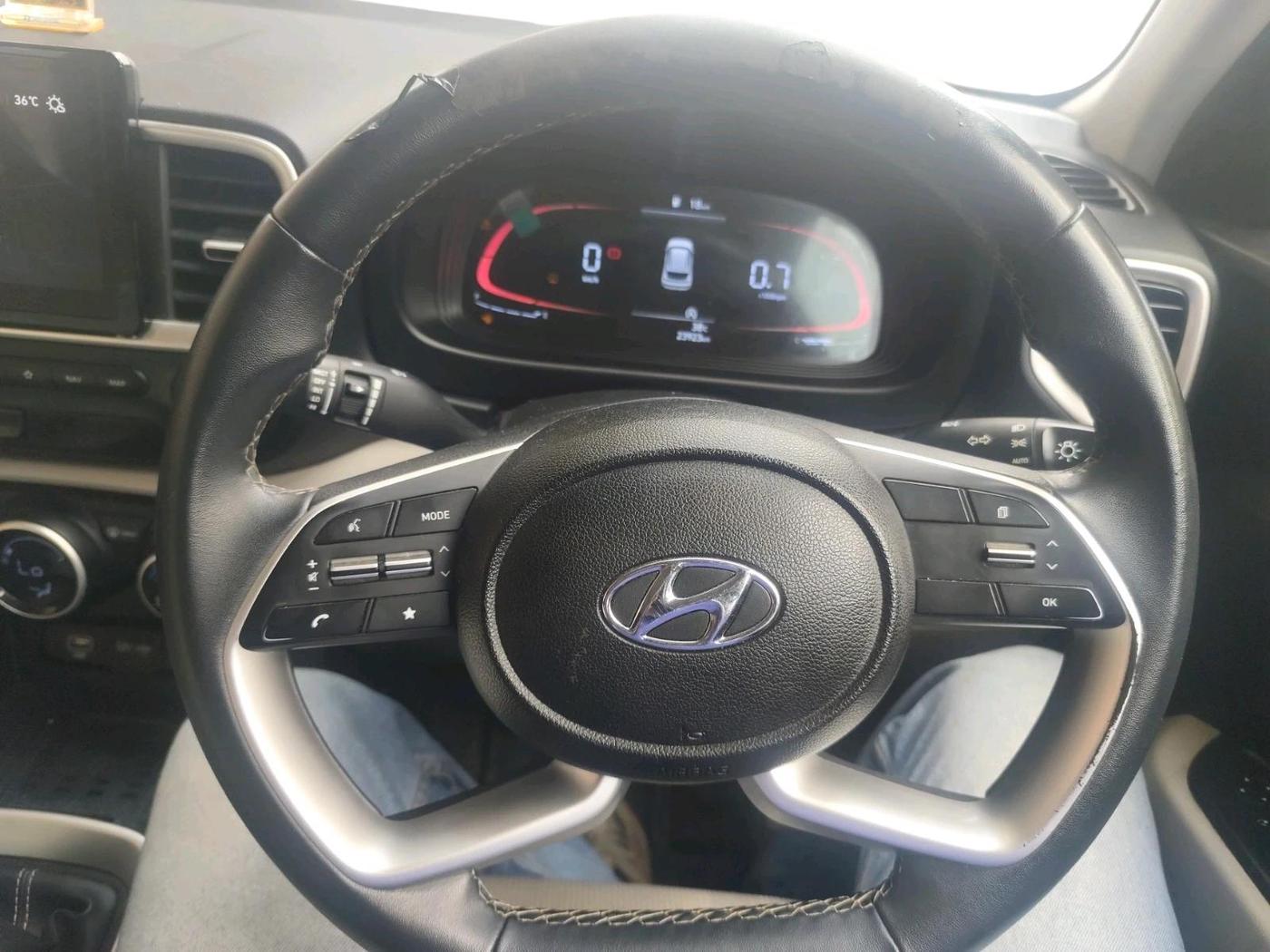 2024 Hyundai VENUE SX 1.2 PETROL, Petrol, Manual, 23,923 km, interior