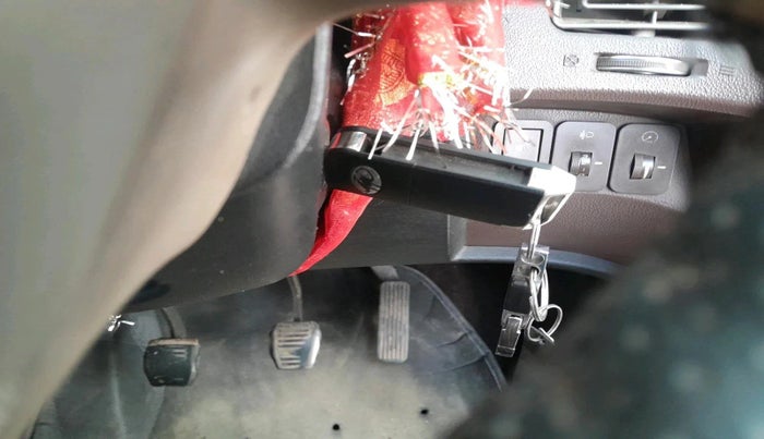 2012 Mahindra XUV500 W8, Diesel, Manual, 1,37,687 km, interior