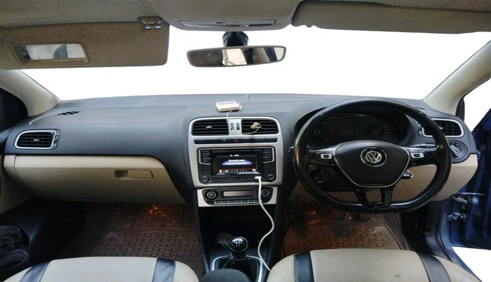 2016 Volkswagen Ameo HIGHLINE1.2L, Petrol, Manual, 73,898 km, interior