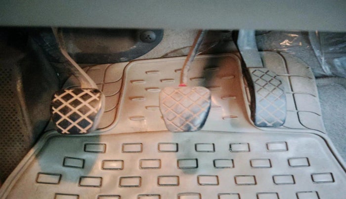 2016 Volkswagen Ameo HIGHLINE1.2L, Petrol, Manual, 73,898 km, interior