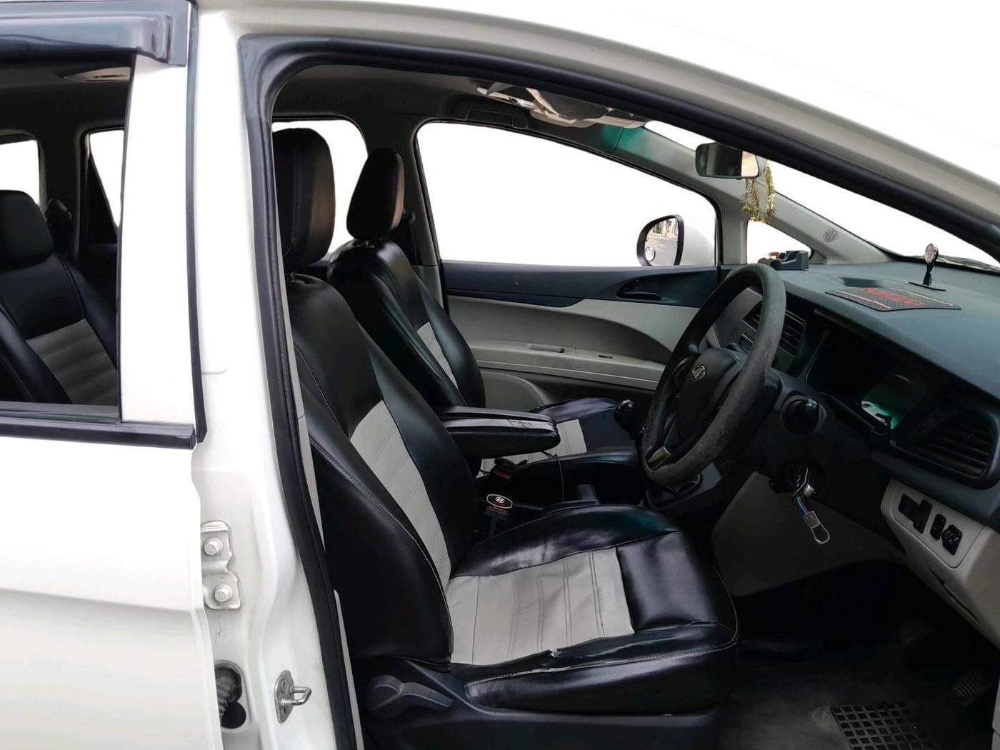 2020 Mahindra MARAZZO M2 7STR, Diesel, Manual, 66,190 km, interior