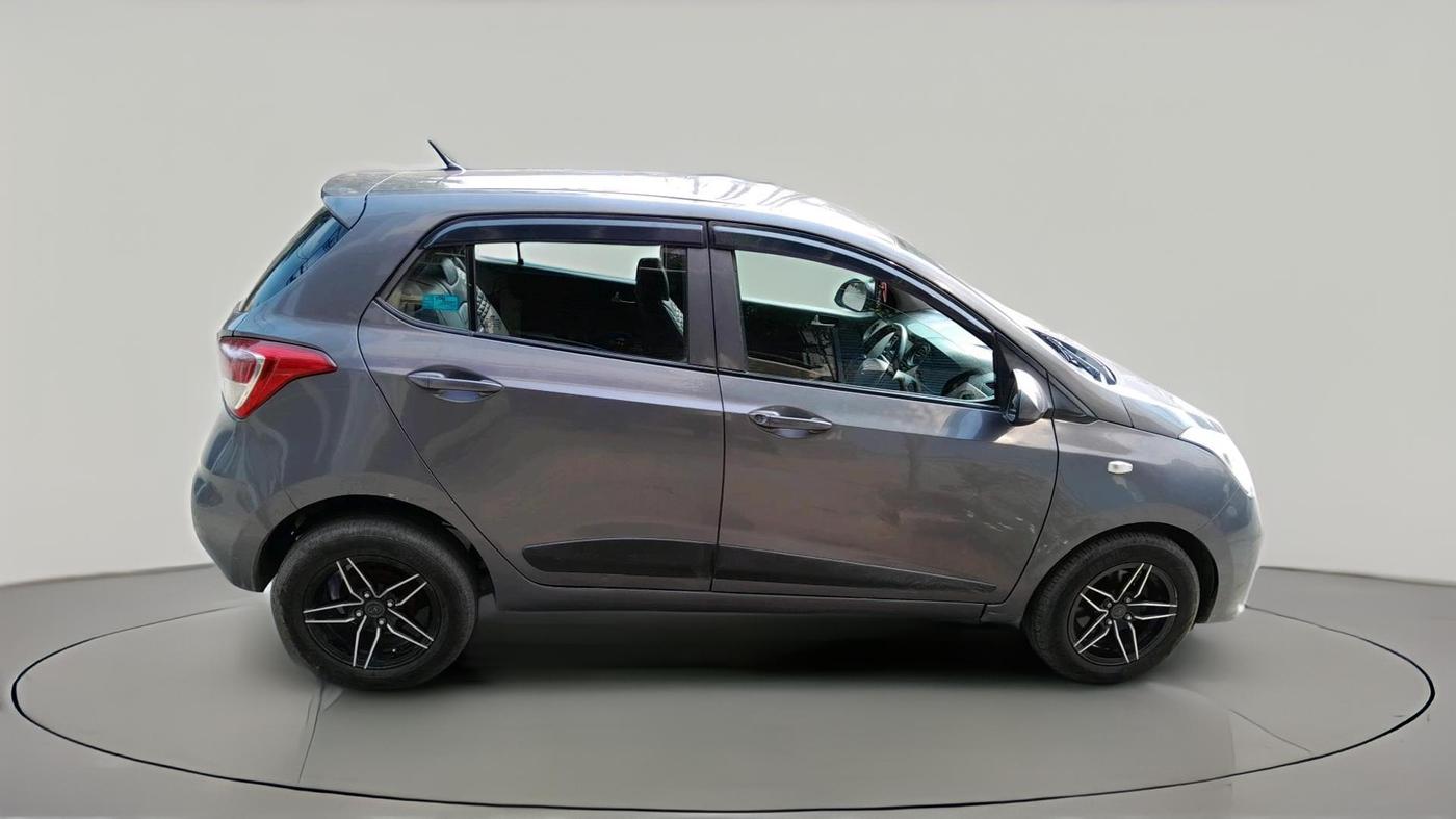 2017 Hyundai Grand i10 SPORTZ U2 1.2 CRDI, Diesel, Manual, 75,838 km, exterior